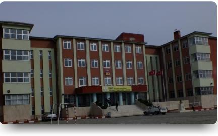 Emel - Özgür Subaşıay Mesleki ve Teknik Anadolu Lisesi Fotoğrafı
